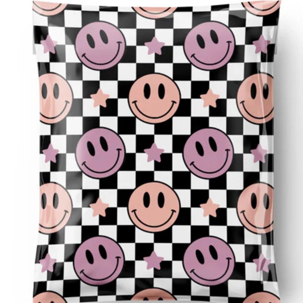 15ct Medium 10 x 13 Retro Smiley Poly Mailers